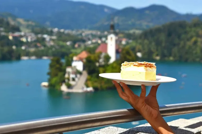 Gâteau à la crème Kremšnita à Bled