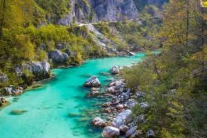 El valle del Soča y el río Soča, de color esmeralda