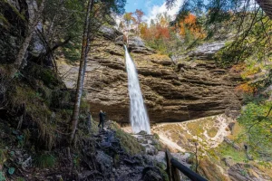 Der mächtige Peričnik-Wasserfall